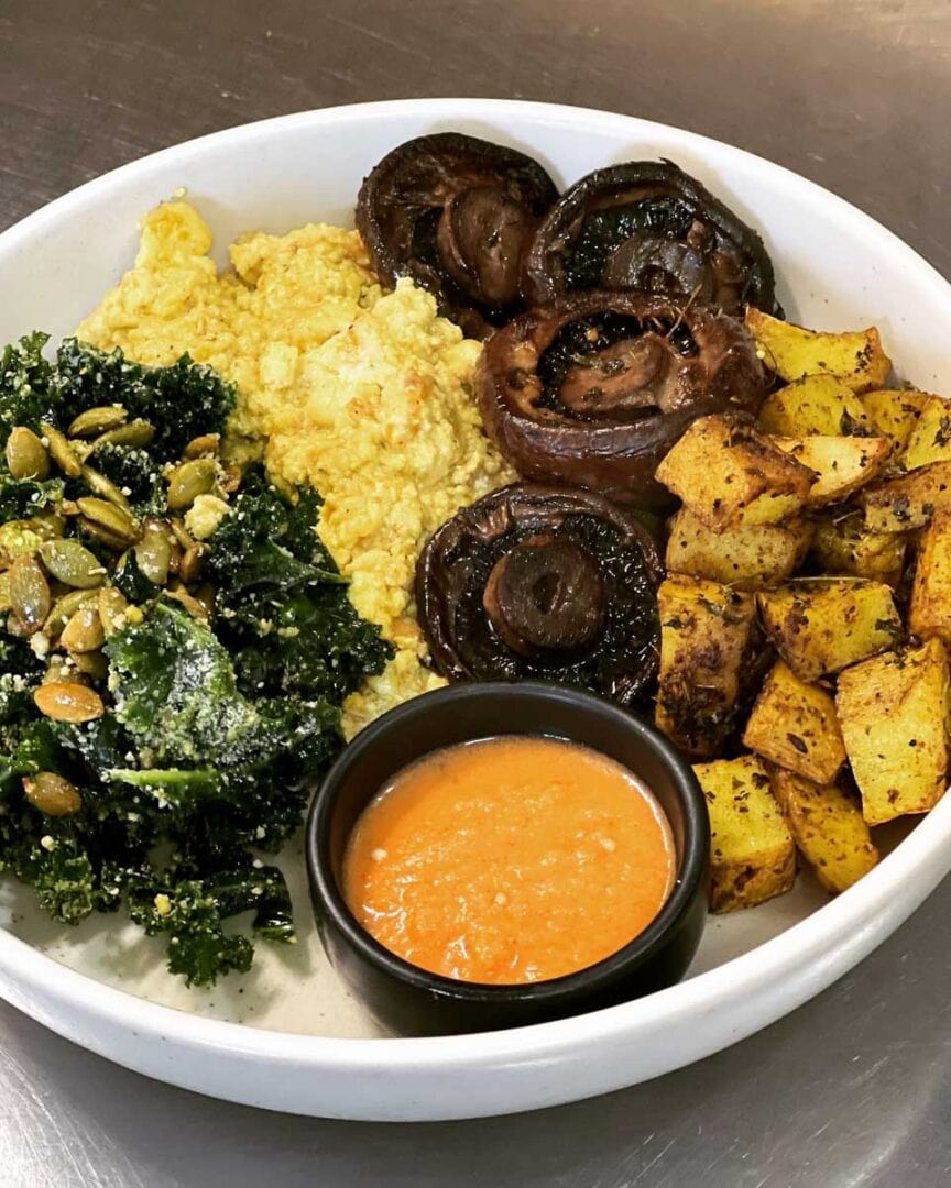 15 BEST Restaurants in Wanaka (Amazing Food and Better Views!) My