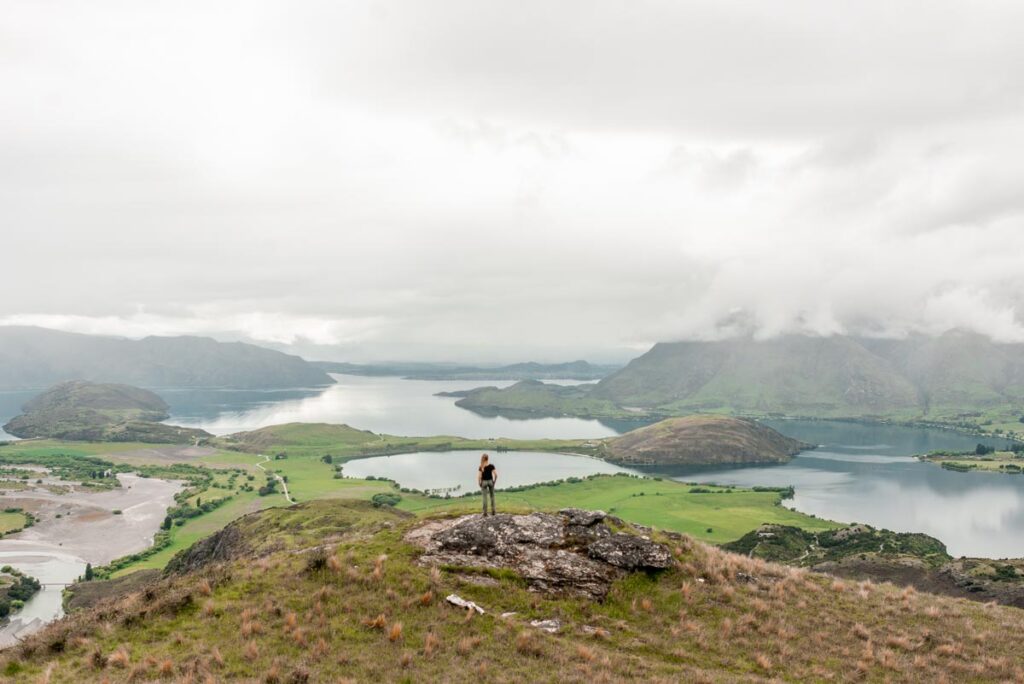 Looking over Lake Wanaka on the Diamond Lake Viewpoint Track