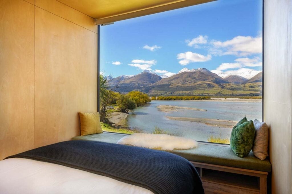 EcoScapes Glenorchy hotel room with a view