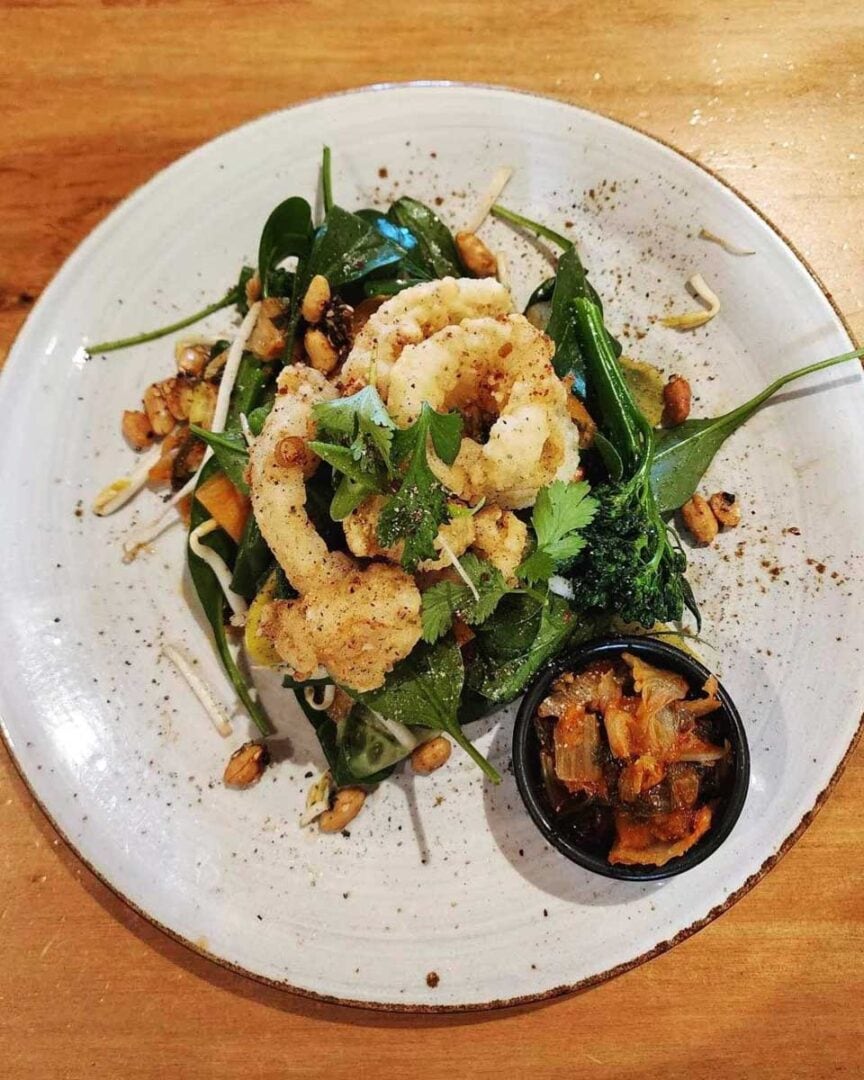 15 BEST Restaurants in Wanaka (Amazing Food and Better Views!) My