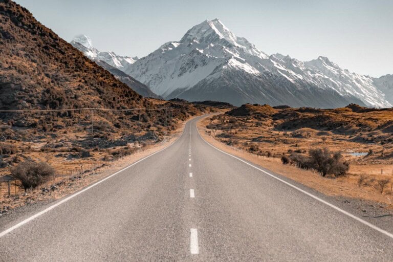 The famous Mount Cook Road photo