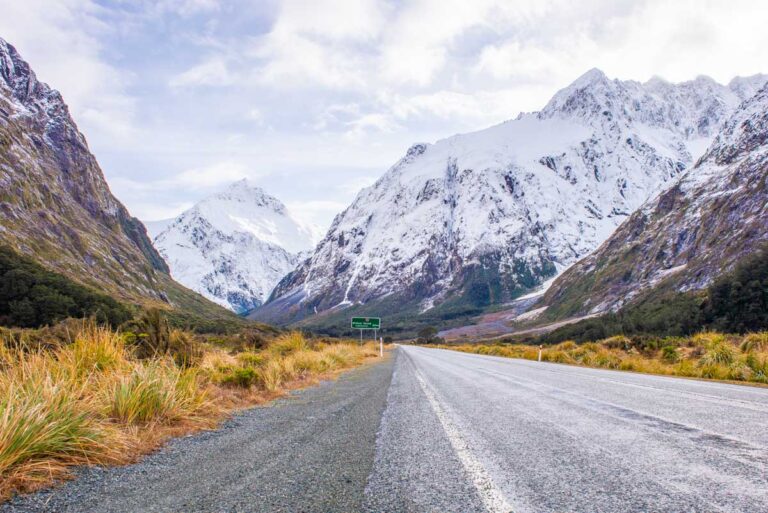 19 BEST Stops on the Drive from Te Anau to Milford Sound +Road Trip Tips!