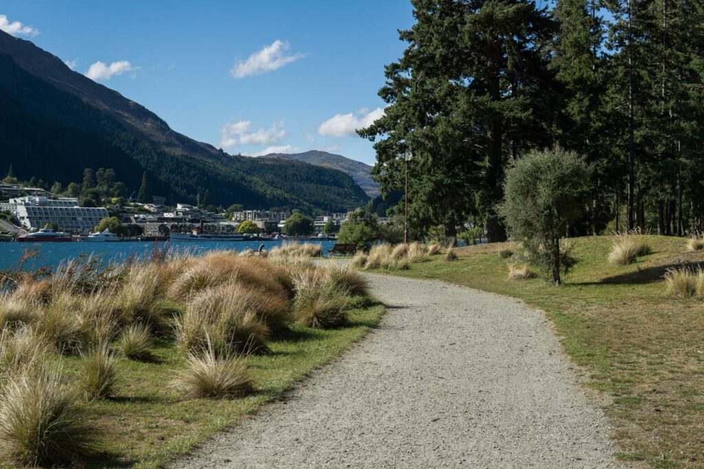 Queenstown gardens walkway