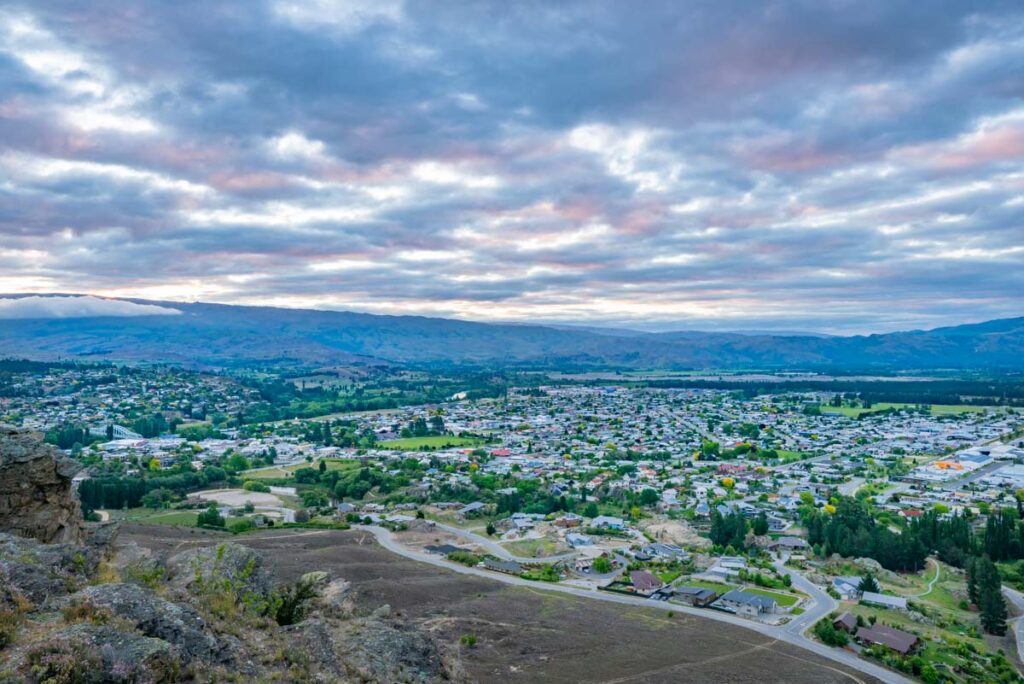 A view of the town of Alexandra in New Zealand