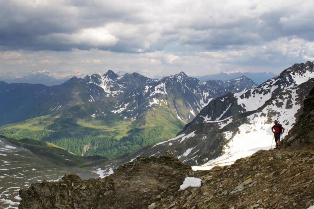 Mount Fyffe lightly covered in snow