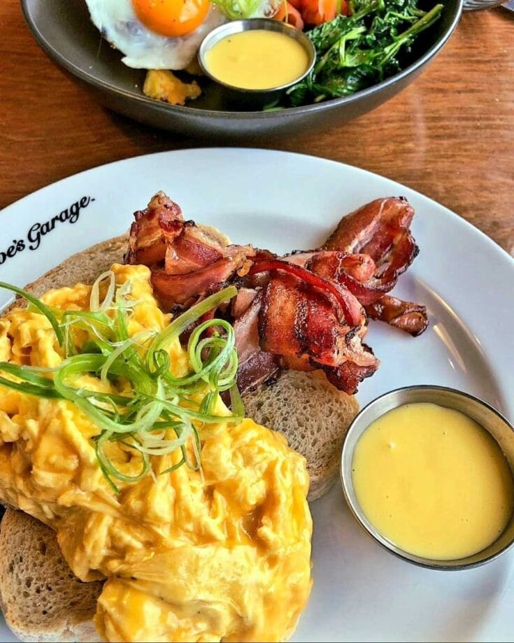 10 BEST Places for Brunch and Breakfast In Queenstown that you'll love!