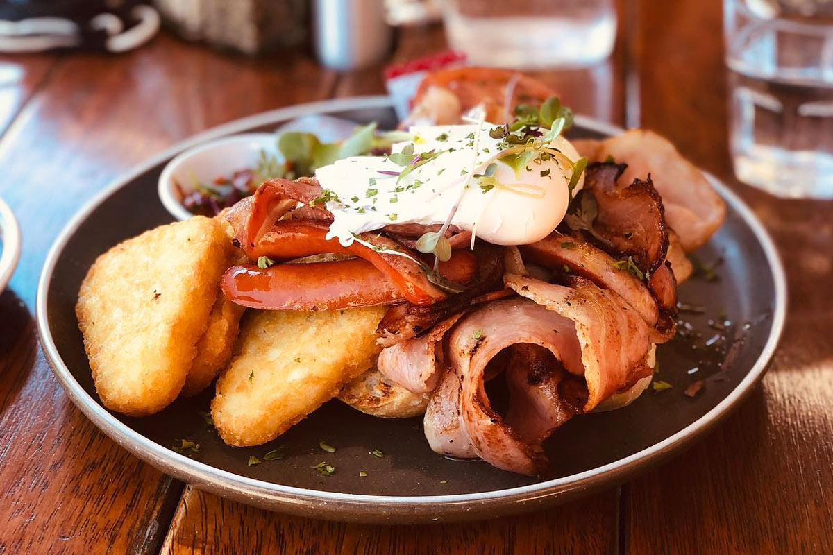 breakfast at The Med Cafe in Tauranga, New Zealand