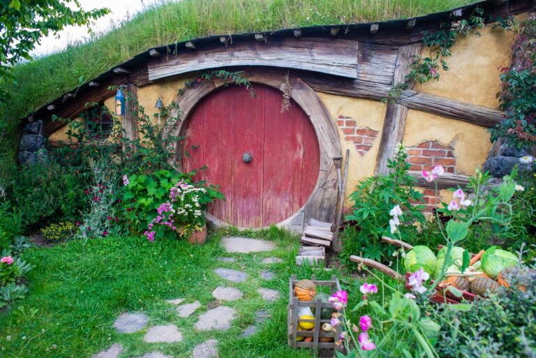 Hobbiton Movie Set Hobbit Hole