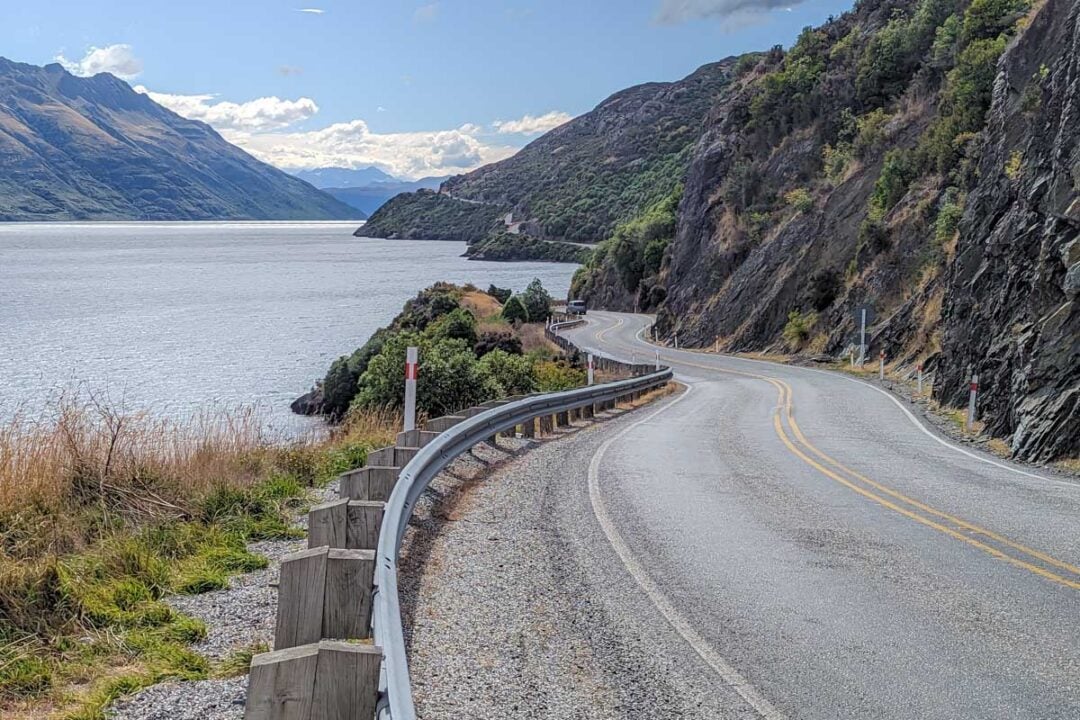 11 Best Places to Stop on the Drive from Queenstown to Te Anau