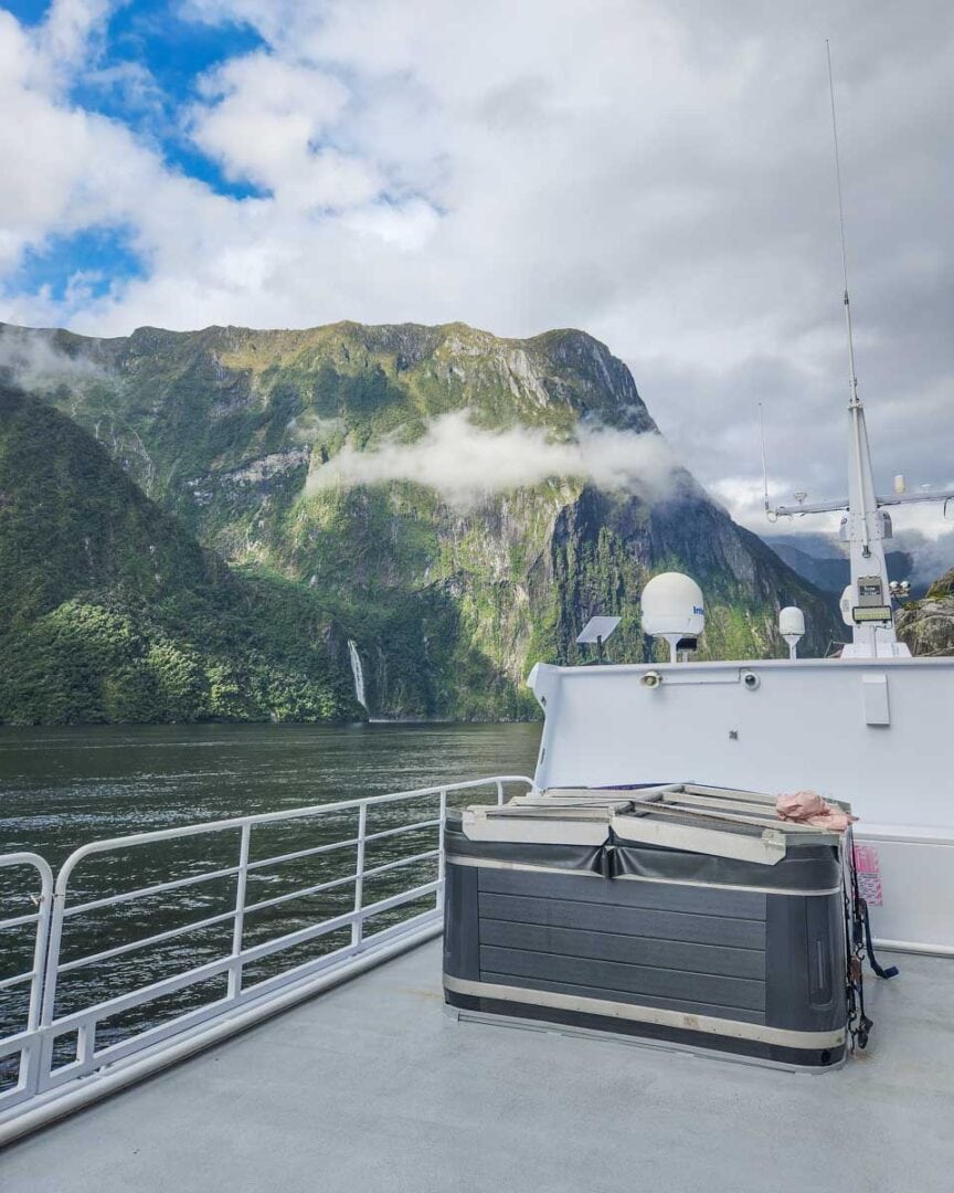 10 BEST Milford Sound Tours in 2025 Review by a Local Expert My Queenstown Diary