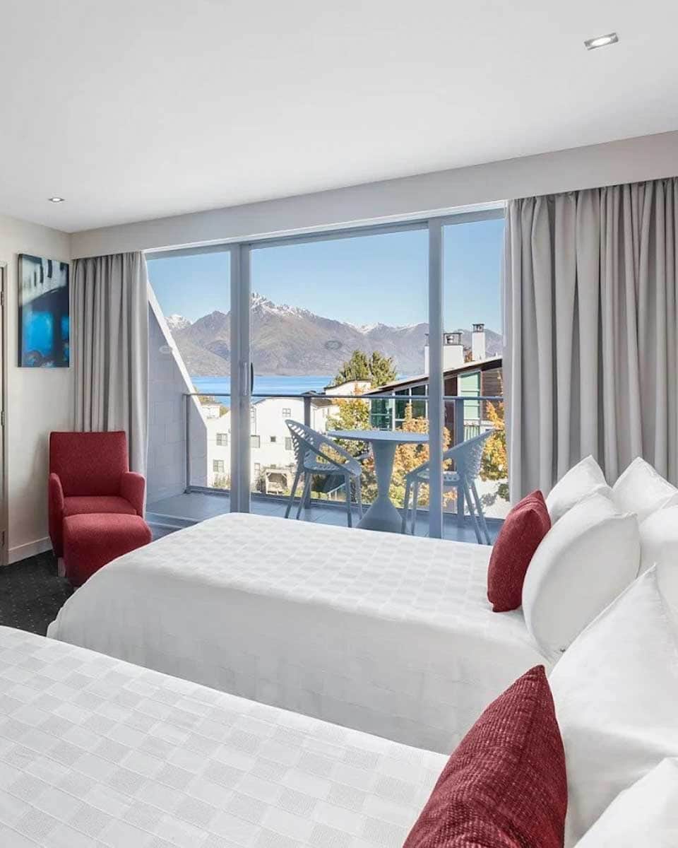 Crowne Plaza Queenstown in Queenstown New Zealand (1)