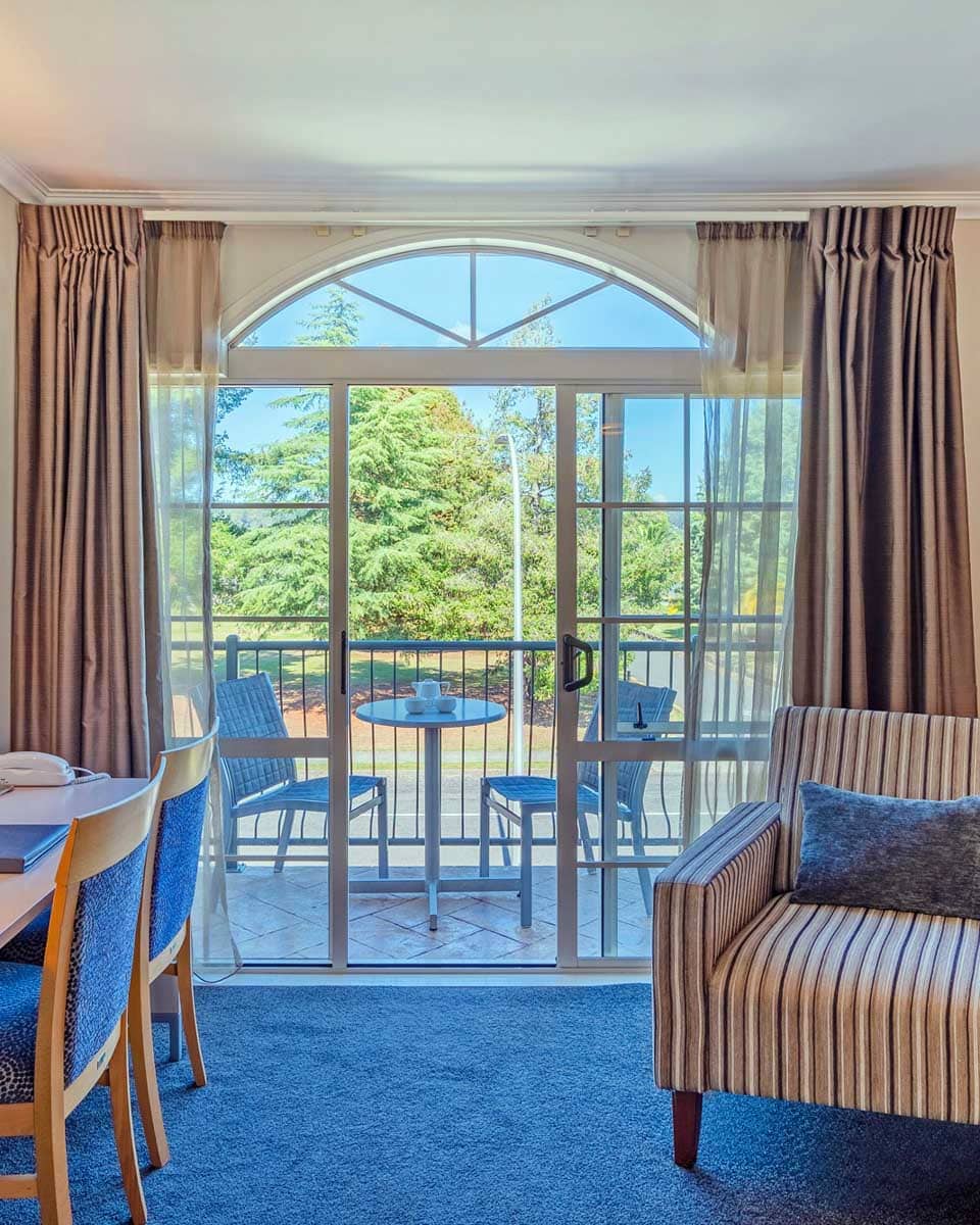 The balcony of a hotel room at Silver Fern Rotorua Suites & Spa