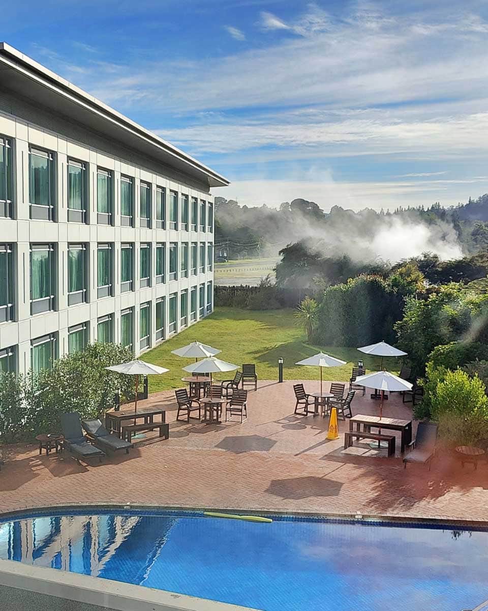 The outdoor pool area at Rydges Rotorua