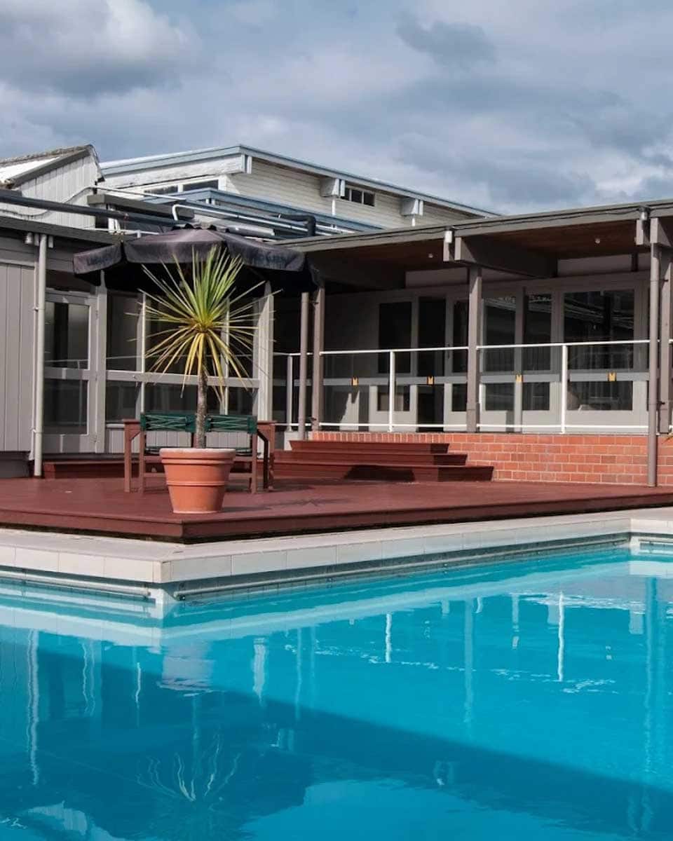 The outdoor pool at Copthorne Hotel Rotorua