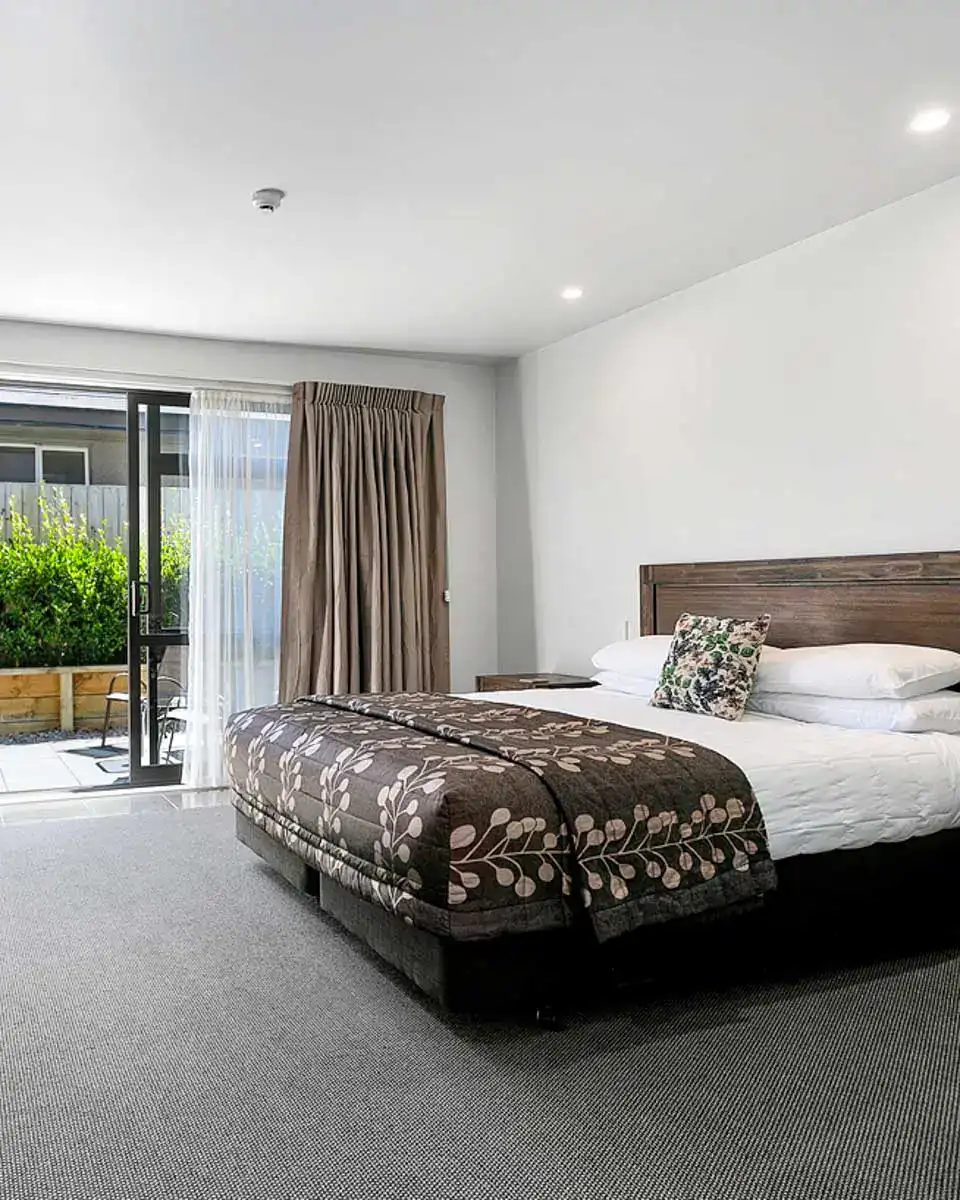 Acacia Lake View Motel in Taupo New Zealand